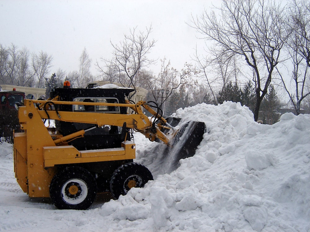 How Snow Removal Services Save Time and Money