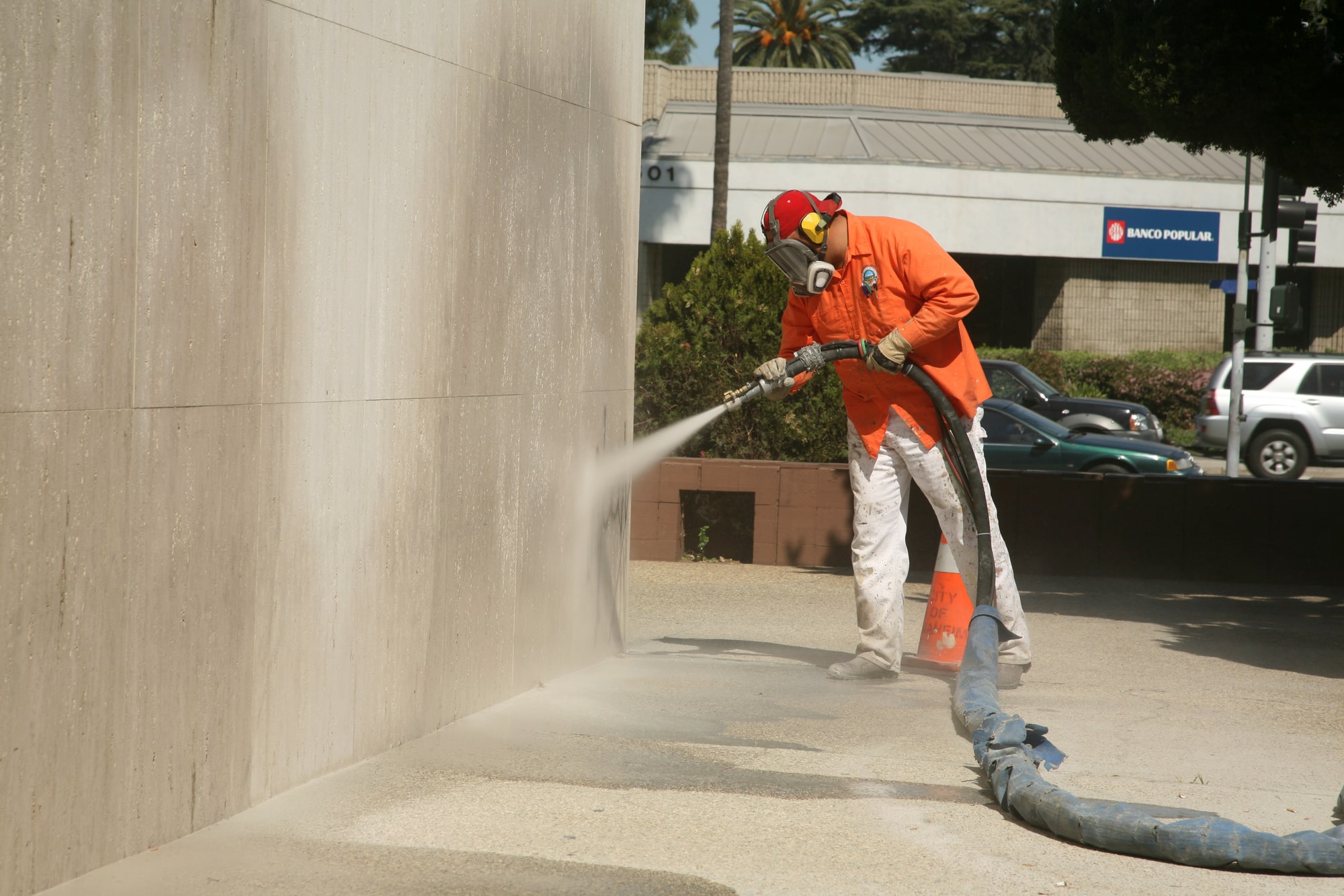 Commercial Graffiti Removal Services for a Pristine Business Image