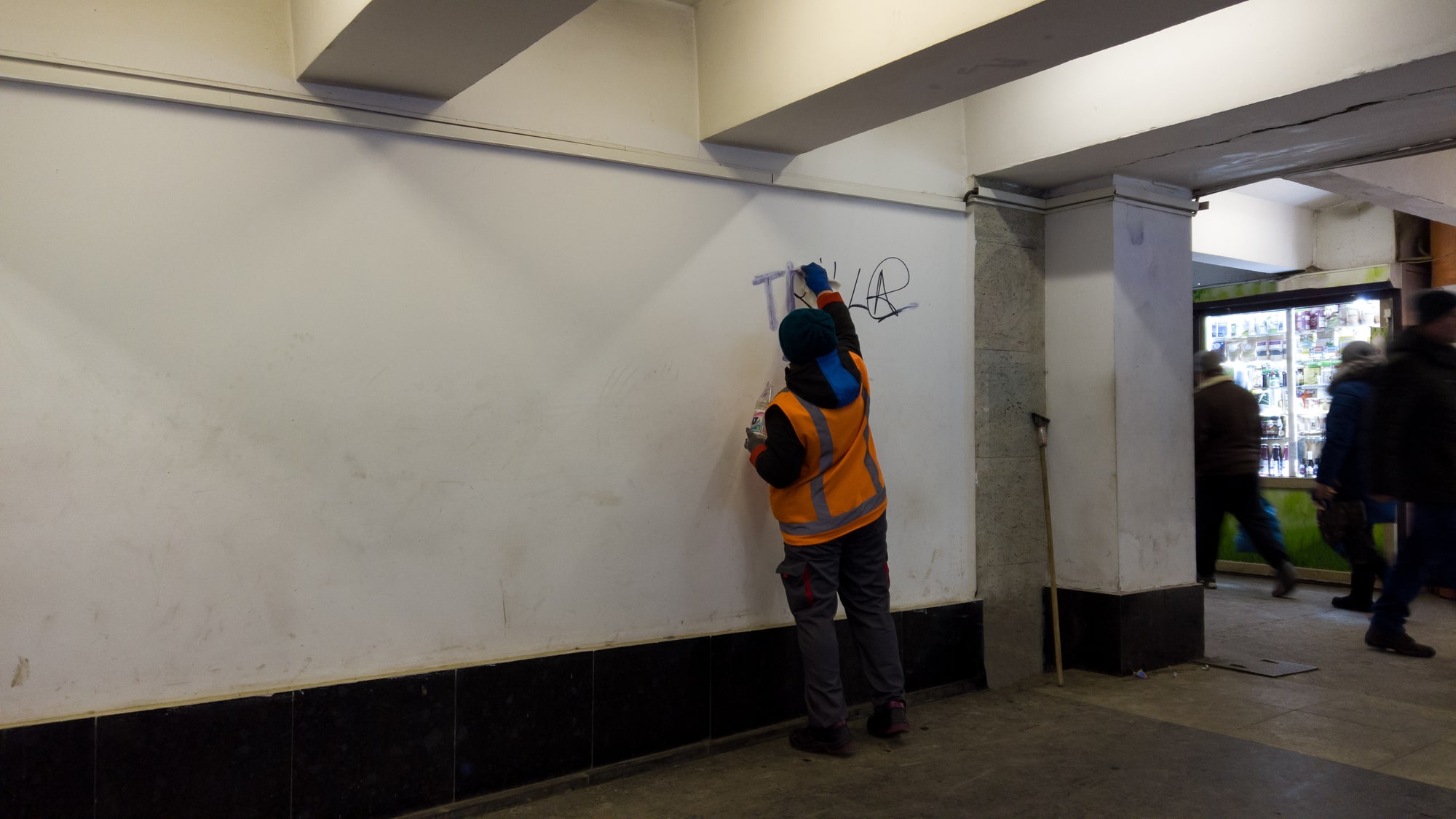 Understanding the Cost of Graffiti and How Commercial Graffiti Removal Services Can Help