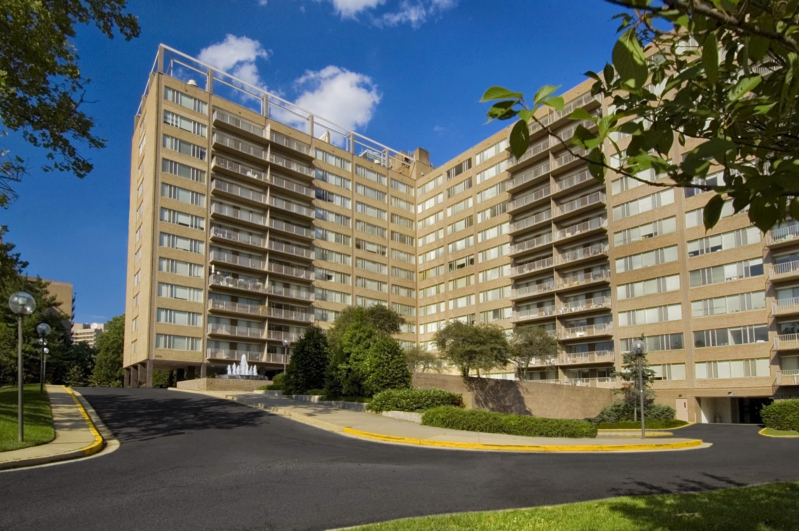 Arlington, VA Archstone Crystal House Asphalt, Patching and Paving Project